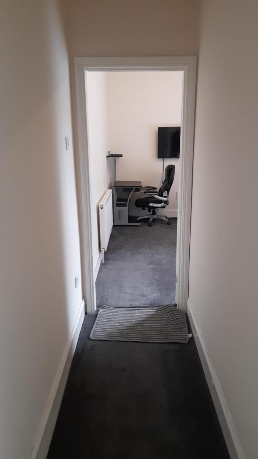 Lovely Bedroom With Shared Kitchen & Bathroom Free Parking Walsall Exteriér fotografie